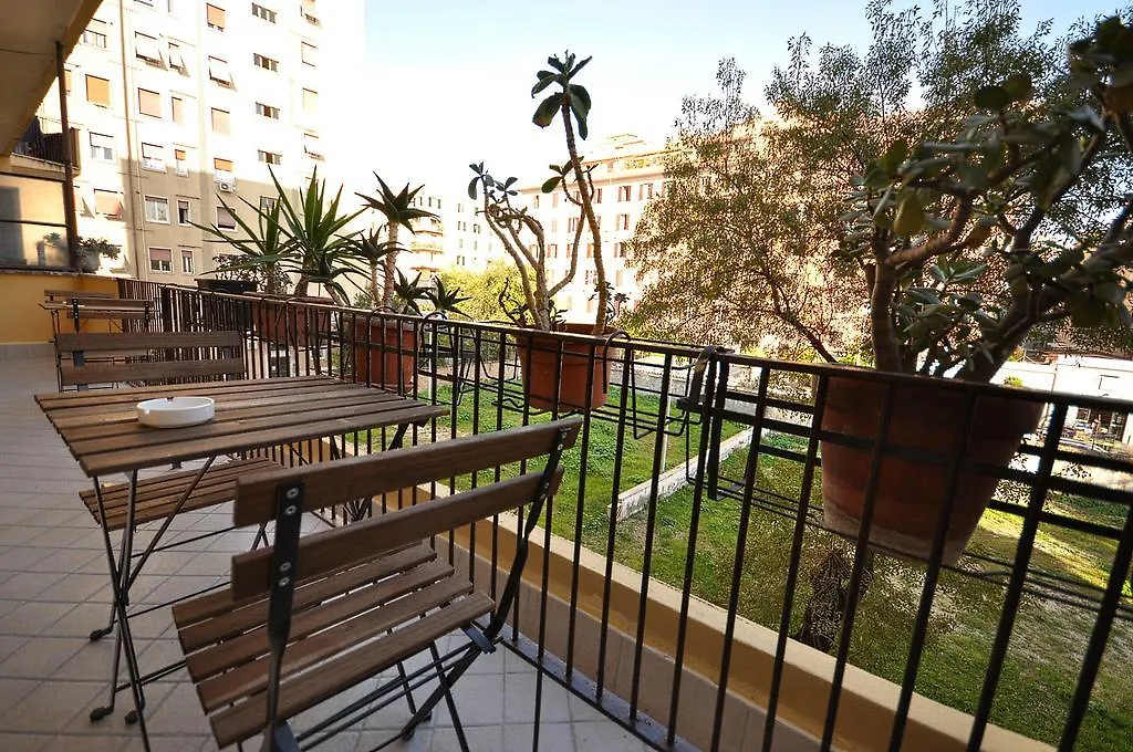 Casa de hóspedes Domus Emilia Hotel Roma Itália